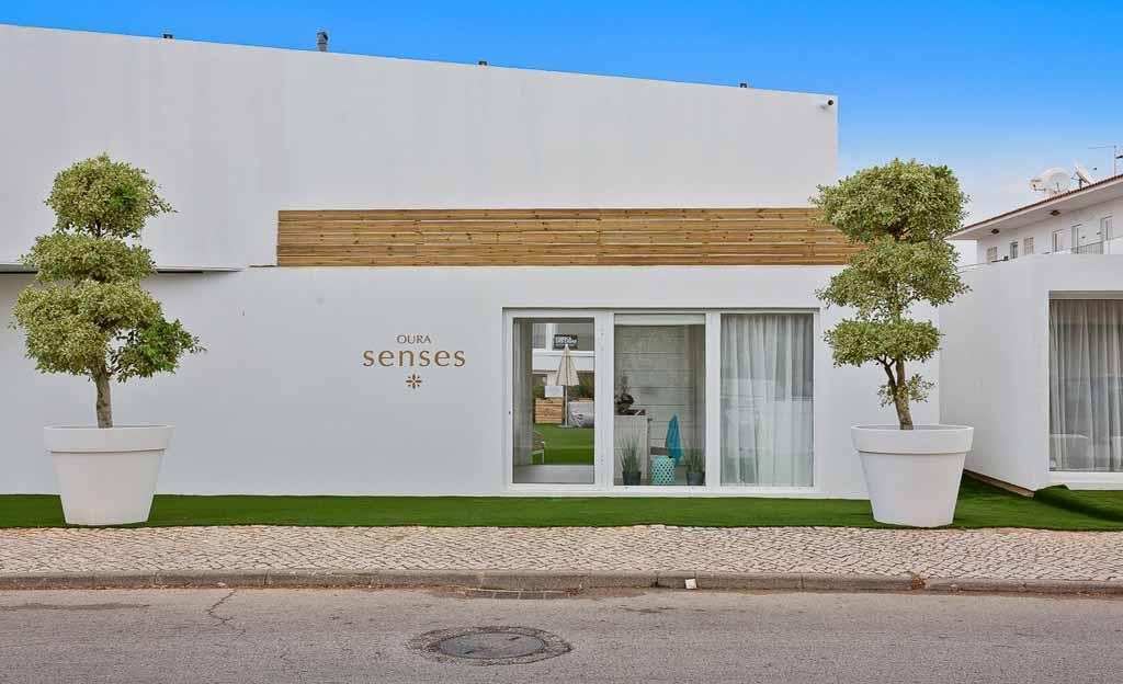 Oura Senses Hotel 3*