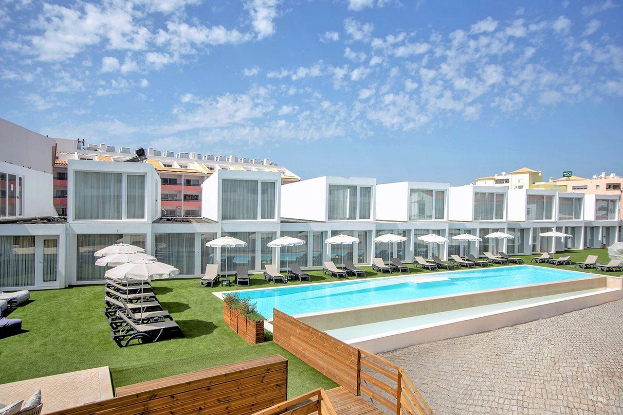 Oura Senses Hotel 3*